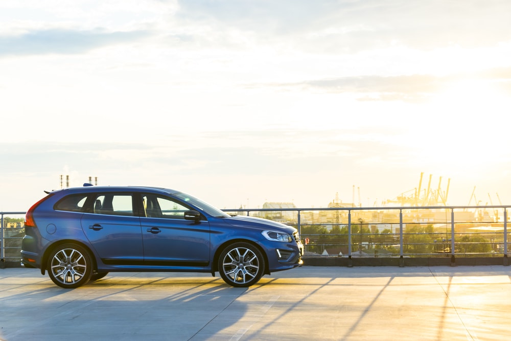 volvo x60 polestar side