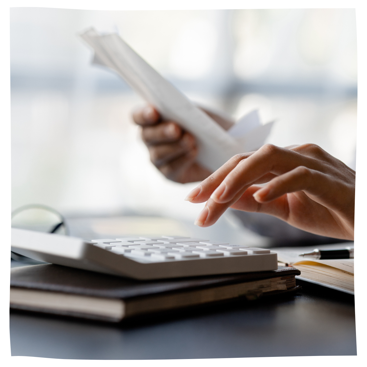 Consumer typing in the costs of an auto warranty into a calculator